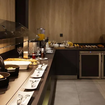 Delfin Hotel 4*