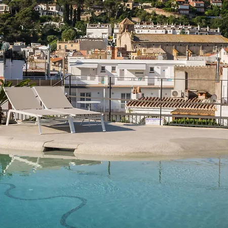Delfin 4 Sup 4* Τόσα ντε Μαρ