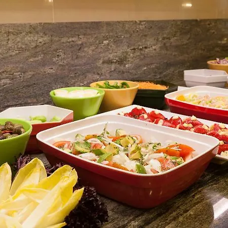Hotel Delfin 4*